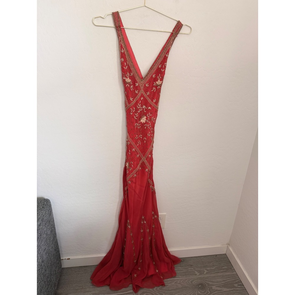 CACHÉ LUXE Coral Beaded Allover Floral Open Back Floor Length Gown Vintage Sz 2